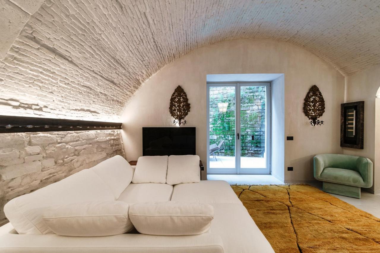 Suites Lorodellago Como - The House Of Travelers ภายนอก รูปภาพ